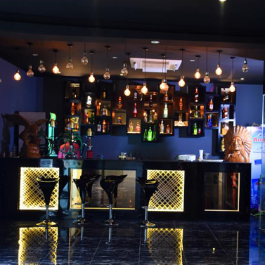 Comet Decoration & Design Pioneer Bar Counter